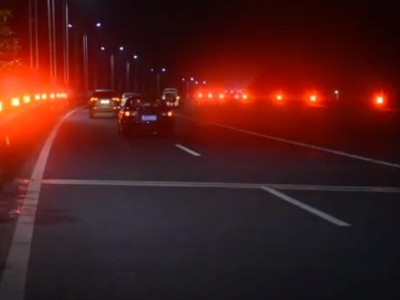 抚顺市雾天行车安全诱导装置 智慧太阳能雾灯报价图3